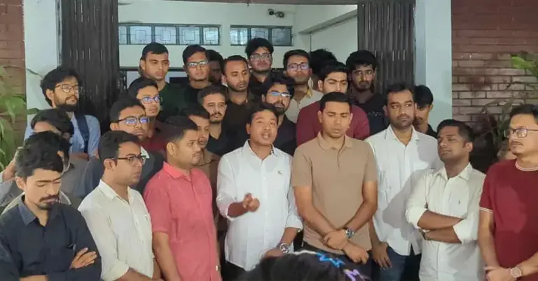 ঢাকা বিশ্ববিদ্যালয় ছাত্রদলের প্রেস ব্রিফিং